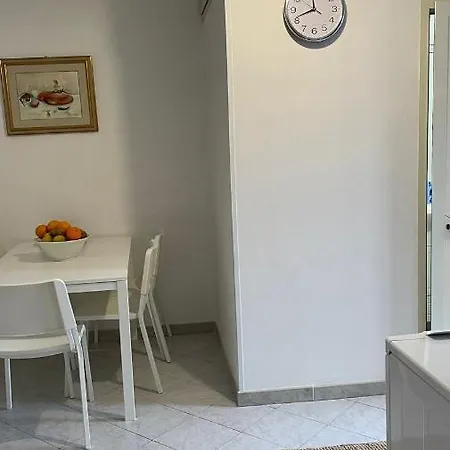 Casa Daniela 2 Bilocali In Centro A A 80 Metri Dalla Casa vacanze