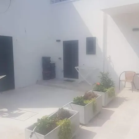 Casa Daniela 2 Bilocali In Centro A A 80 Metri Dalla * Torre Lapillo