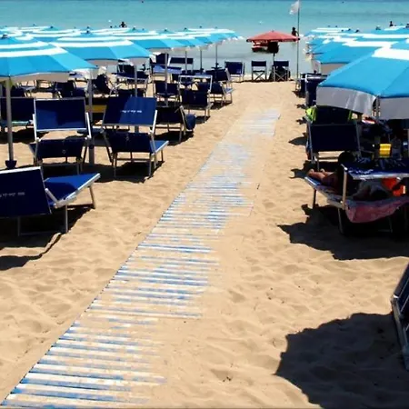 Casa Daniela 2 Bilocali In Centro A A 80 Metri Dalla Casa vacanze Torre Lapillo